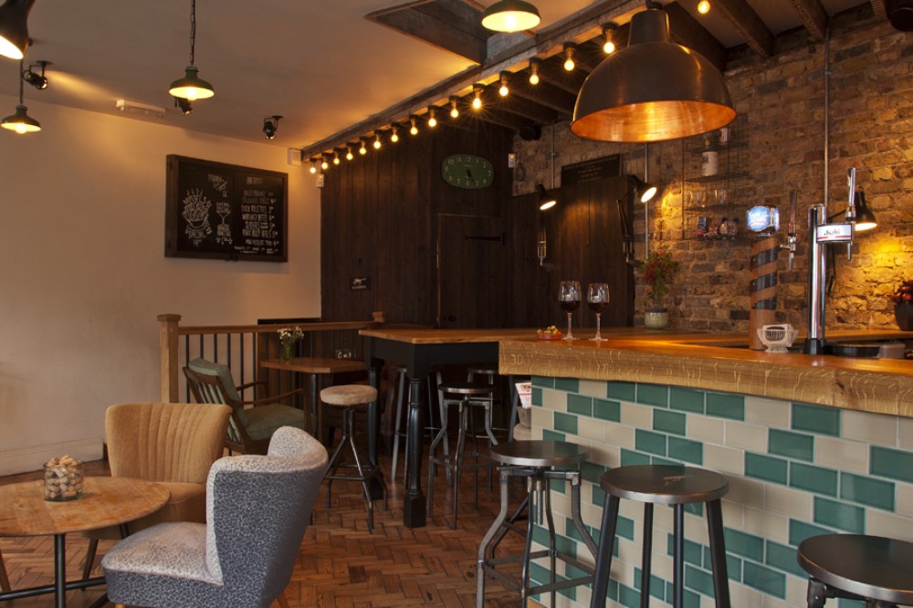 Lifeforms The Gantry